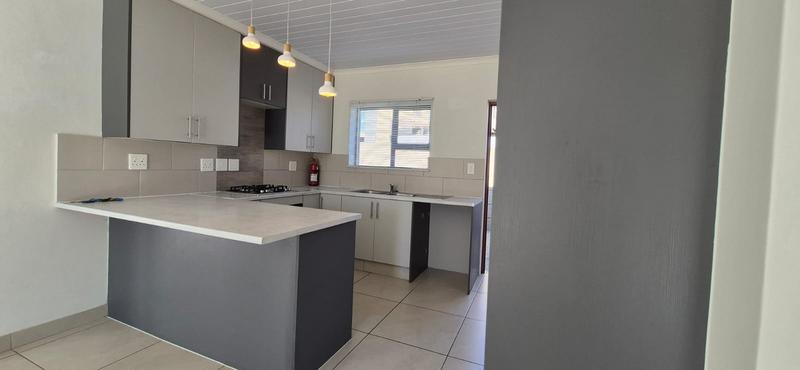 To Let 2 Bedroom Property for Rent in Dana Bay Western Cape